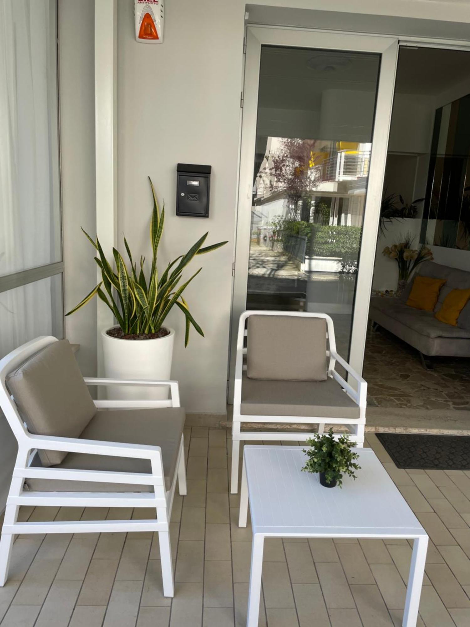 Hotel Barbiani Riccione Exteriör bild