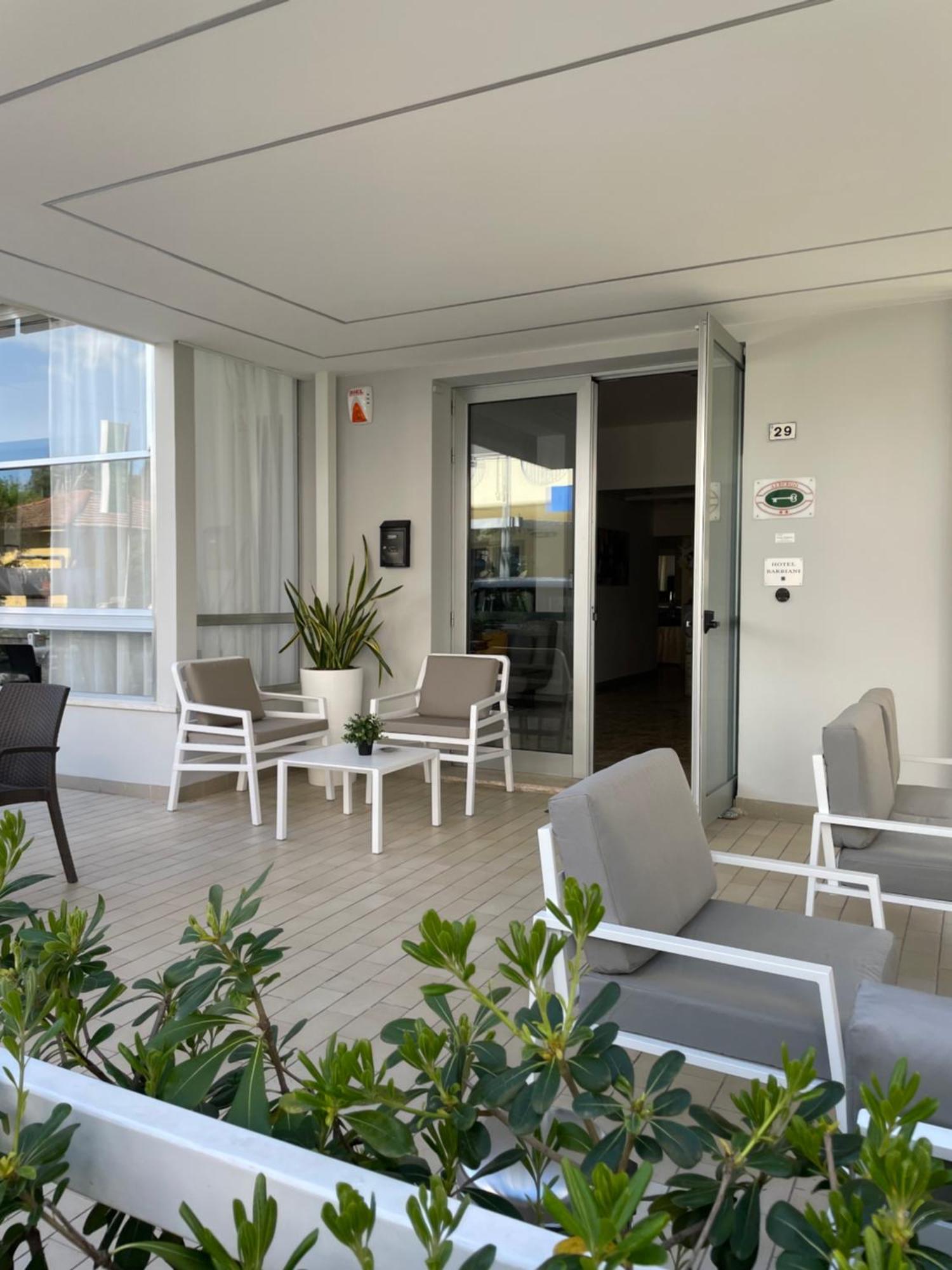 Hotel Barbiani Riccione Exteriör bild