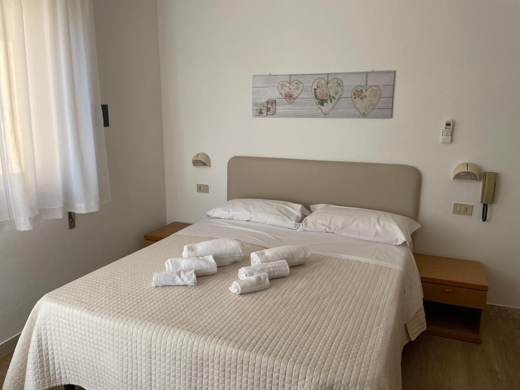 Hotel Barbiani Riccione Exteriör bild