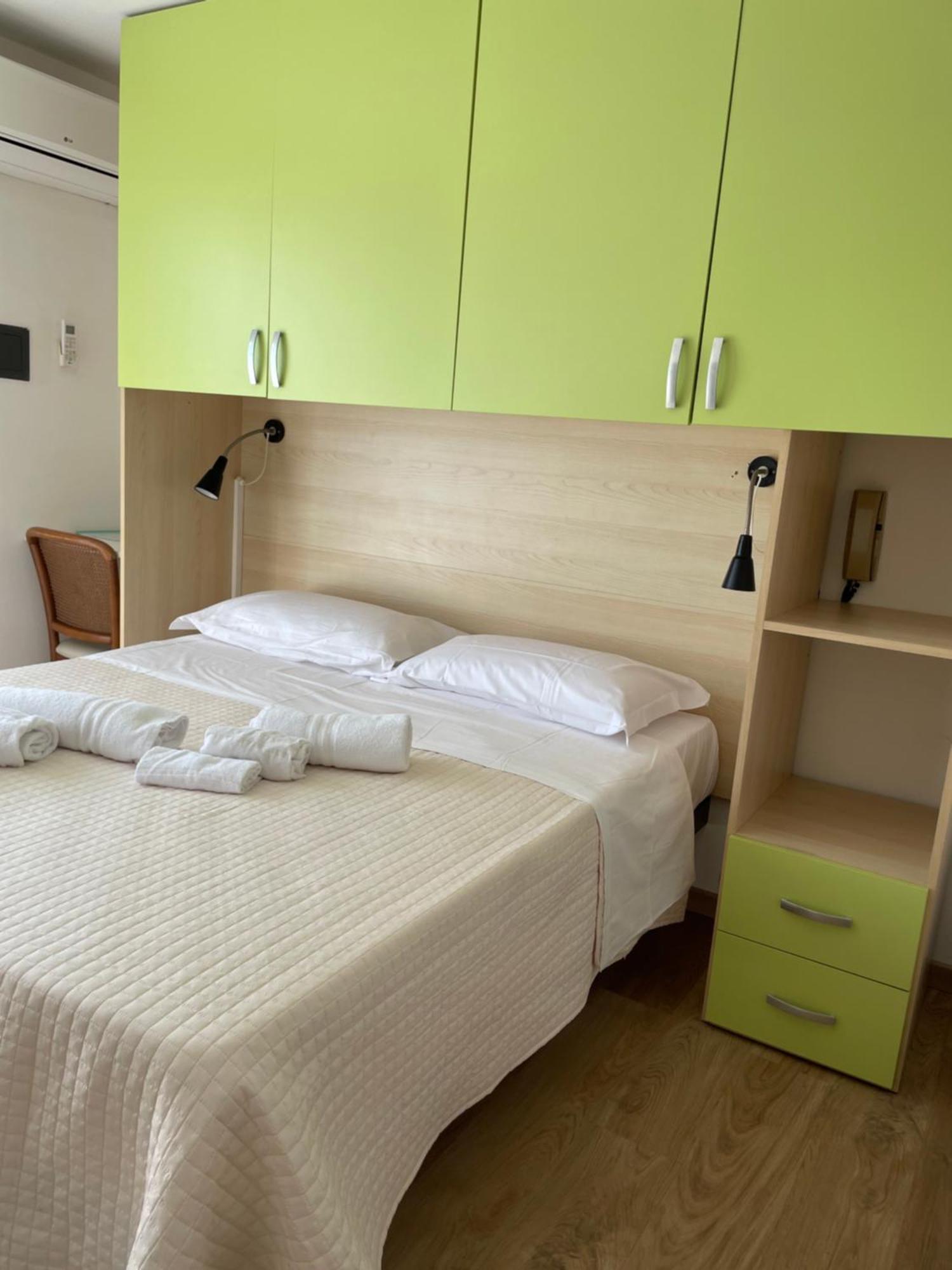 Hotel Barbiani Riccione Exteriör bild