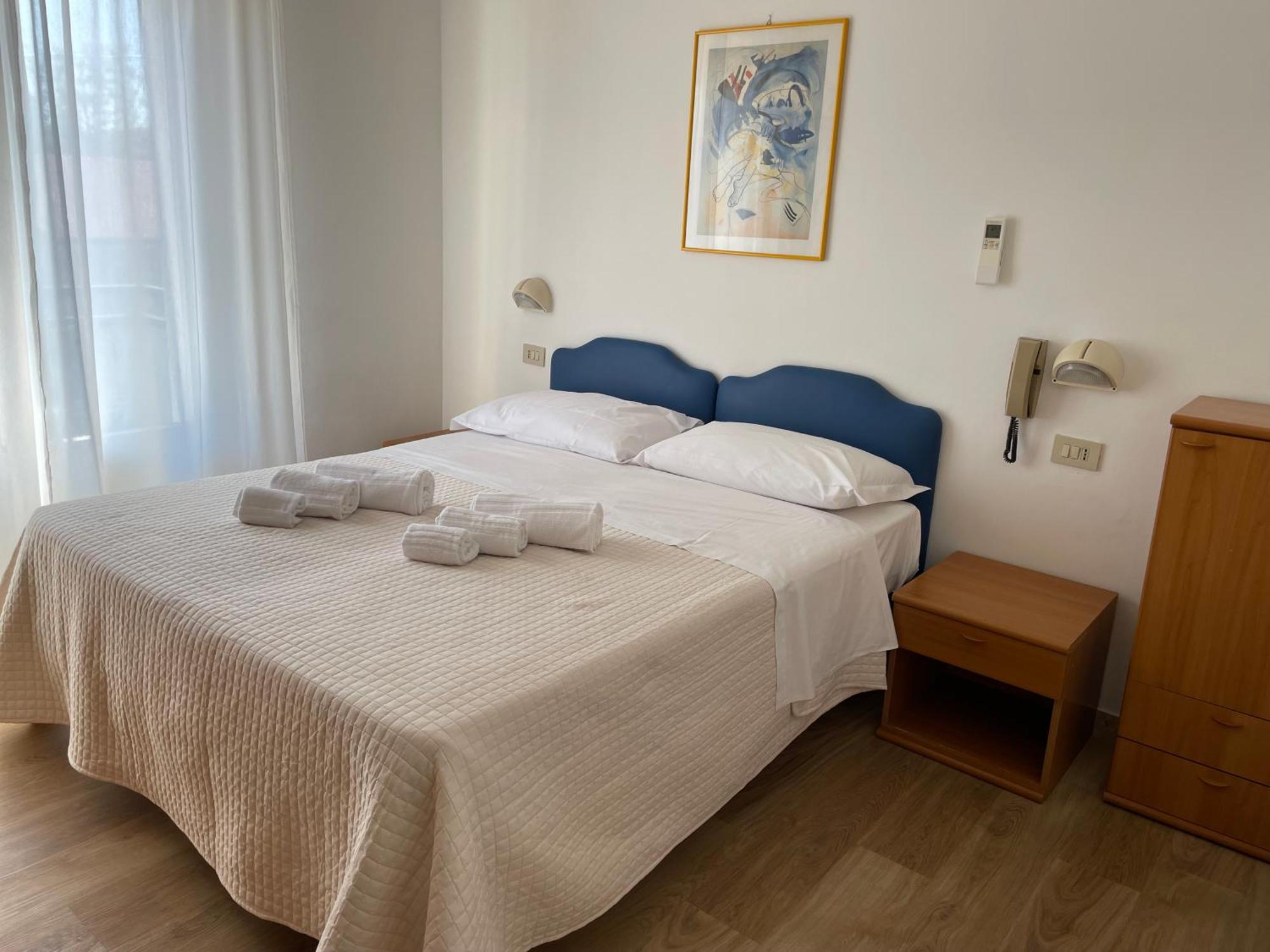 Hotel Barbiani Riccione Exteriör bild
